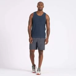 Vuori Kore Short -Fashionable Men'S Clothing Store V302CCL 4 2048x 1902e148 74d4 4db3 bef1 9e5a963967d7