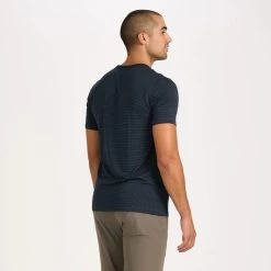 Vuori Men's Linear Tech Tree