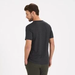 Vuori Men's Linear Tech Tree -Fashionable Men'S Clothing Store vuori linear tech tee2